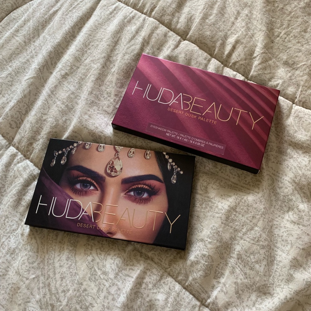 Huda Beauty Desert Dusk Eyeshadow Palette
